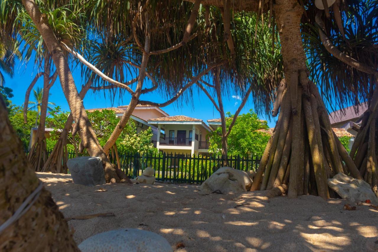 Guru Beach Resort Tangalle Eksteriør billede